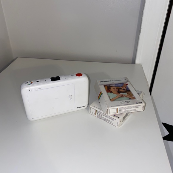 Polaroid camera - Picture 2 of 4